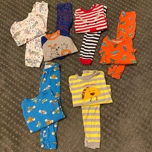 6 set of Gap pajamas